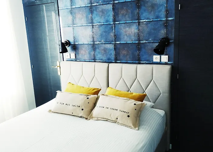 לינה וארוחת בוקר Hipster - Chez Axelle -