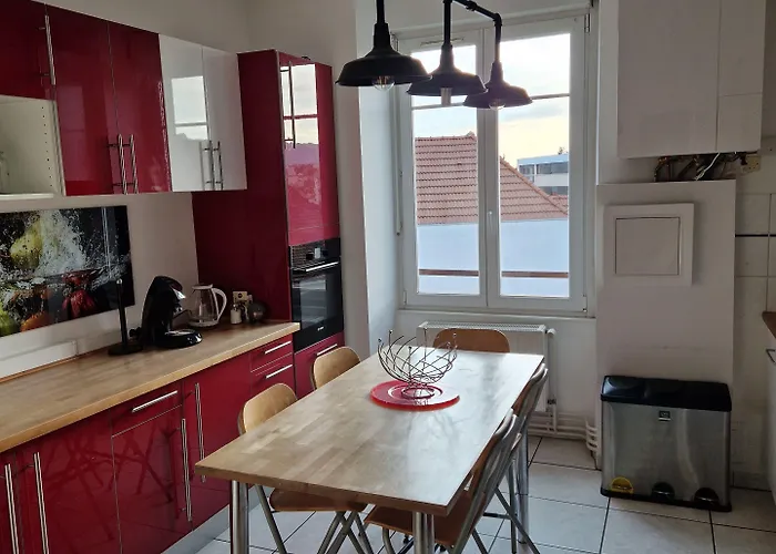 לינה וארוחת בוקר Hipster - Chez Axelle - קולמר