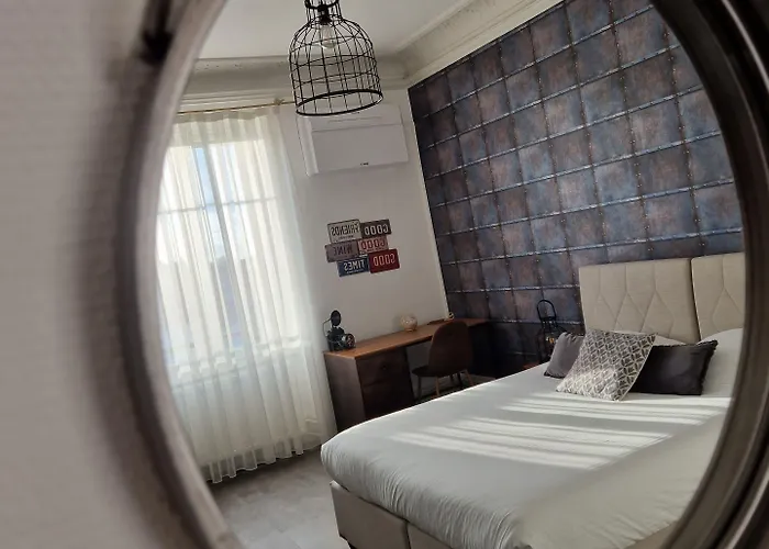 לינה וארוחת בוקר Hipster - Chez Axelle -